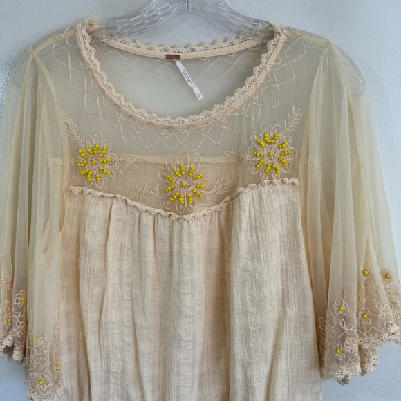 Free People 100% Cotton Boho Blouse Ivory Floral Embroidered Beaded Top Size S - Picture 3 of 11